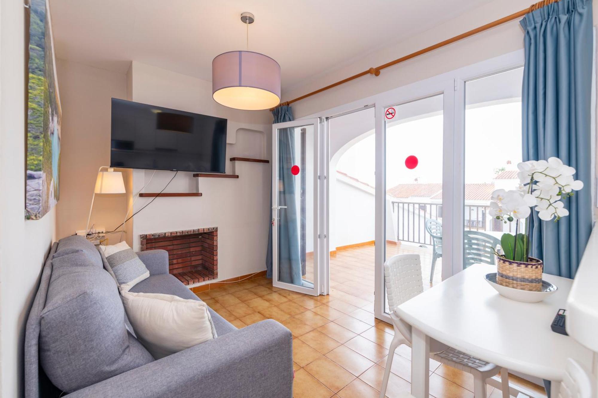 Siesta Mar One Bedroom Apartments Cala En Porter  Экстерьер фото